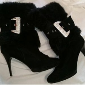 Suede Boots w/Fur
